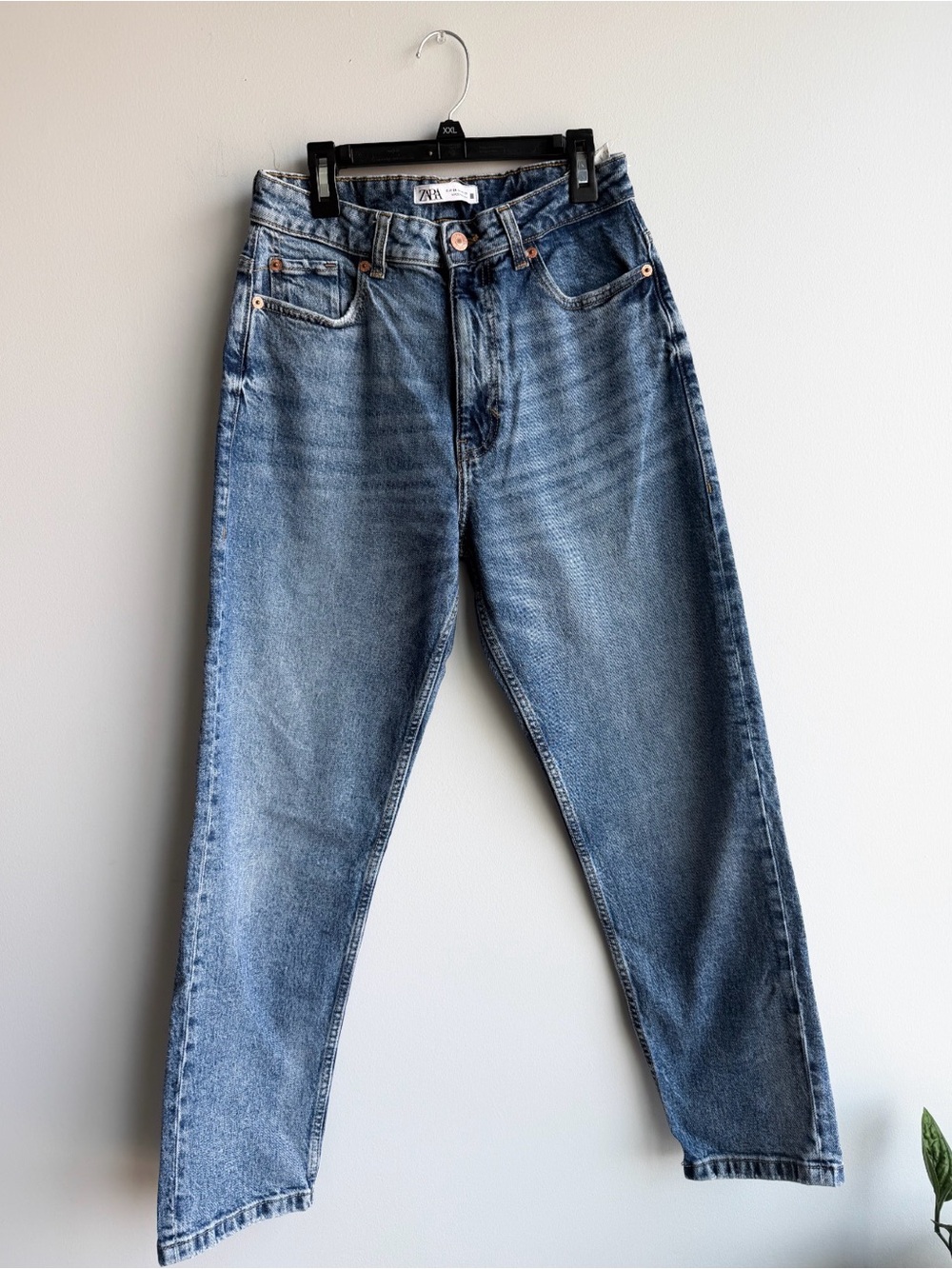Zara High-Waist Relaxed Fit Women's Jeans - Light Blue